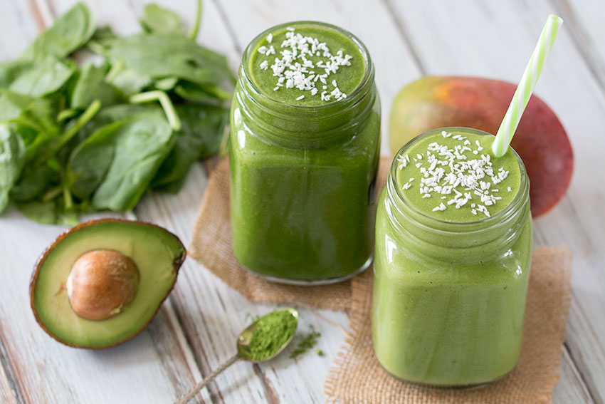 green bubble matcha smoothie