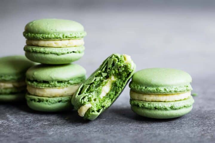 Matcha macarons